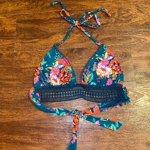 Xhilaration floral bikini bathing suit top